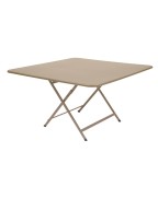 Table Caractère 128 x 128 cm Fermob chez latour