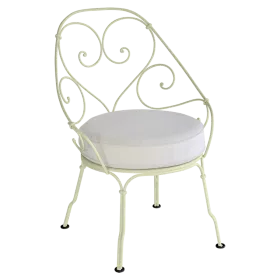 Fauteuil bas Cabriolet 1900 avec coussin blanc grisé - FERMOB