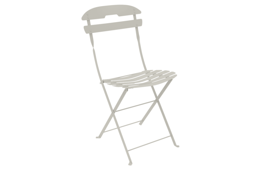 chaise pliante en acier LA MOME de chez FERMOB