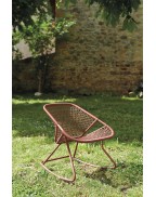 Fauteuil bas rocking chair SIXTIES - FERMOB