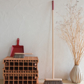 Balai en bois naturel Craft Brique ANDRÉE JARDIN avec fibres en crin fabriqué en France