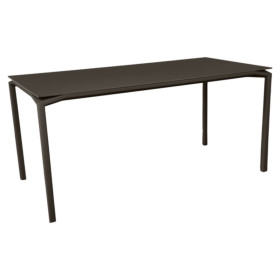 Table à manger mat velouté Calvi Fermob 126x63 cm en aluminium et FENIX, design compact et élégant