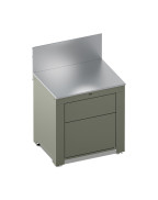 Cuisine extérieure ENO MODULO vert sauge avec plan de travail inox et tiroirs push-pull.