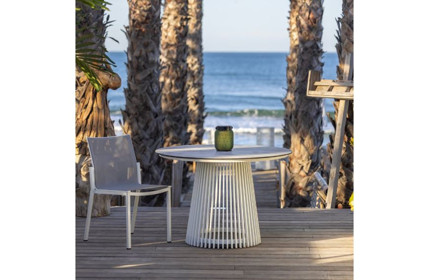 Lampe de table solaire LOLIE / H20 Les Jardins en PETG recyclé pour éclairage extérieur design