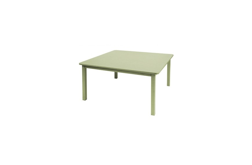 Table Craft FERMOB chez latour