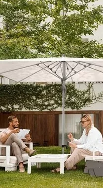 Housse pour parasols déportés ø350, 3x3m, 3x4m de chez Proloisirs - Latour  Mobilier de Jardin