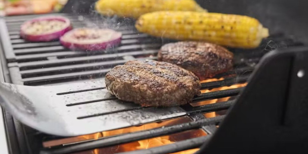 Guide complet : Barbecue à charbon Weber vs barbecue à gaz Weber